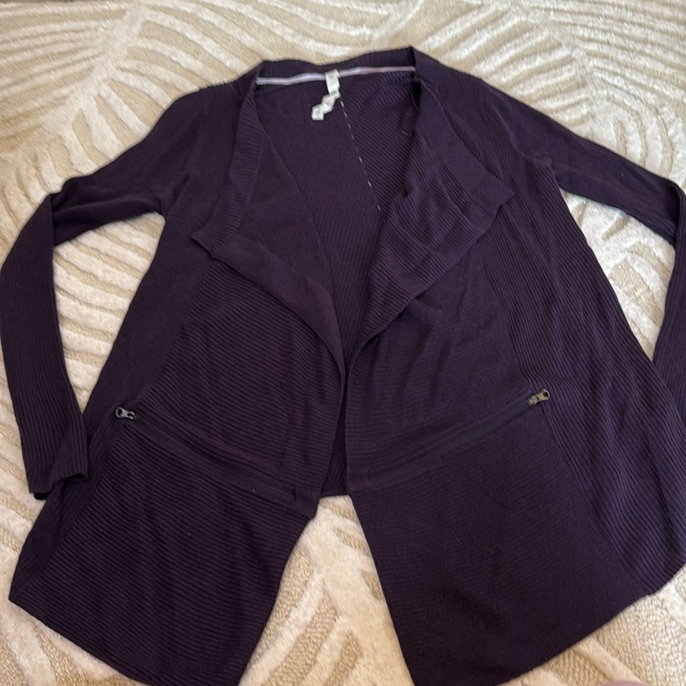 Women’s Lululemon purple wrapped sweater size 6